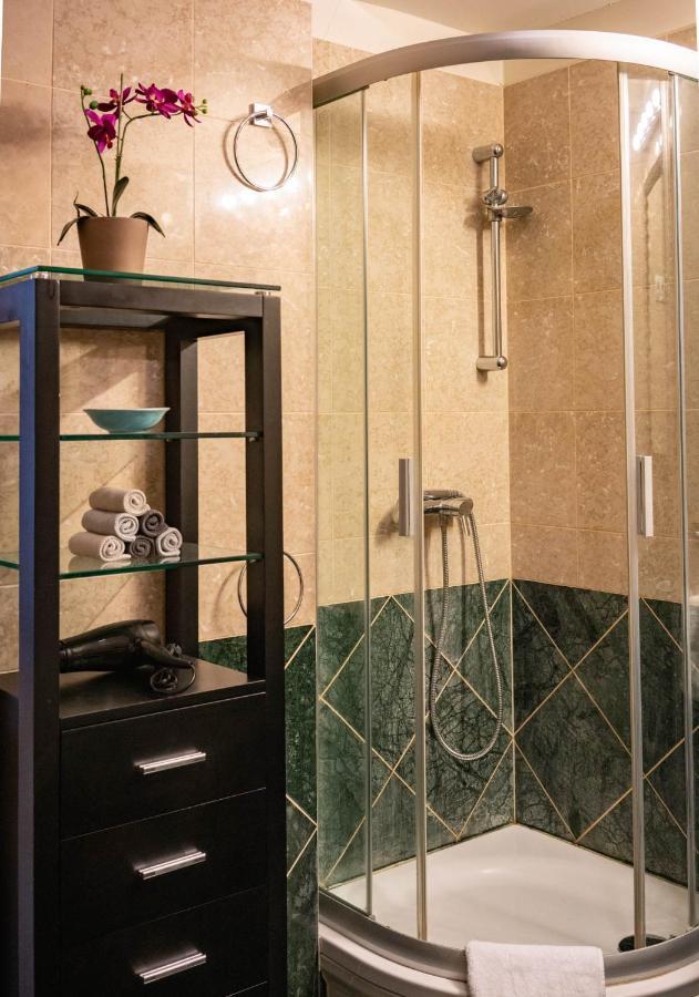 Free Parking! Soho Budapest 101, 4 Ppl, Ac, Superfast Wifi, Tv ภายนอก รูปภาพ
