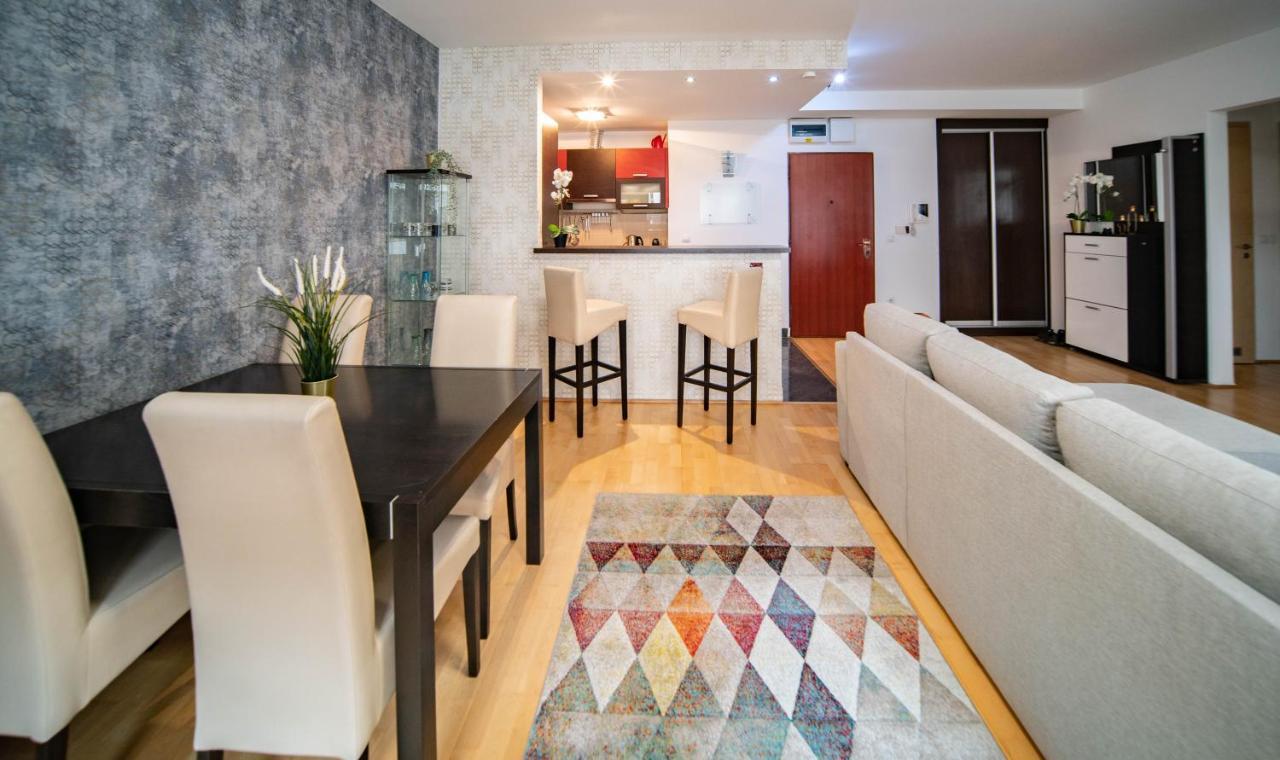 Free Parking! Soho Budapest 101, 4 Ppl, Ac, Superfast Wifi, Tv ภายนอก รูปภาพ